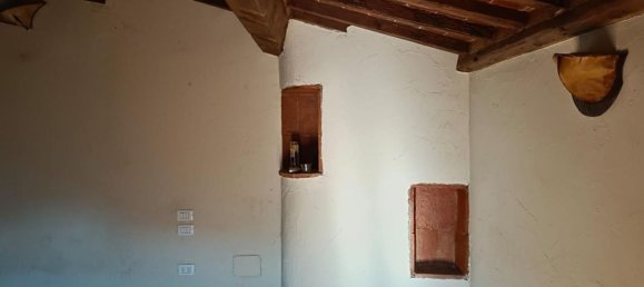 Casa de 7 habitaciónes en Carmignano, Italy No. 174315 14