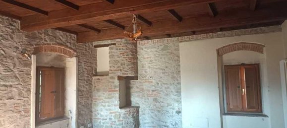 Casa de 7 habitaciónes en Carmignano, Italy No. 174315 12