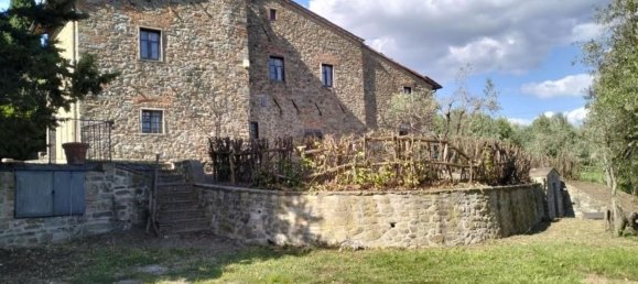 Casa de 7 habitaciónes en Carmignano, Italy No. 174315 5