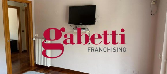 Casa de 5 habitaciónes en Caserta, Italy No. 325836 24