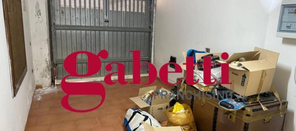 Casa de 5 habitaciónes en Caserta, Italy No. 325836 41