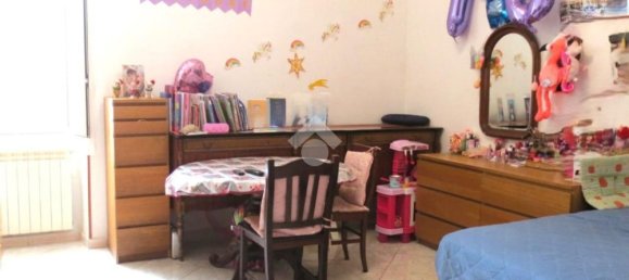 3 rooms Apartment in Rome, Italy No. 34000 10