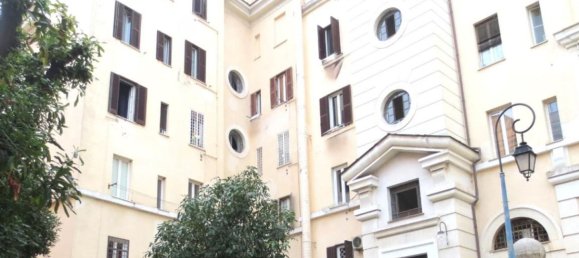 3 rooms Apartment in Rome, Italy No. 34000 20