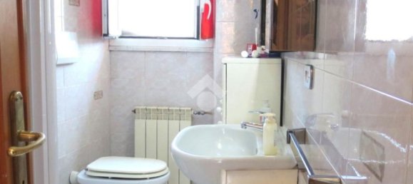 3 rooms Apartment in Rome, Italy No. 34000 23