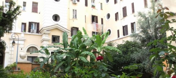3 rooms Apartment in Rome, Italy No. 34000 4
