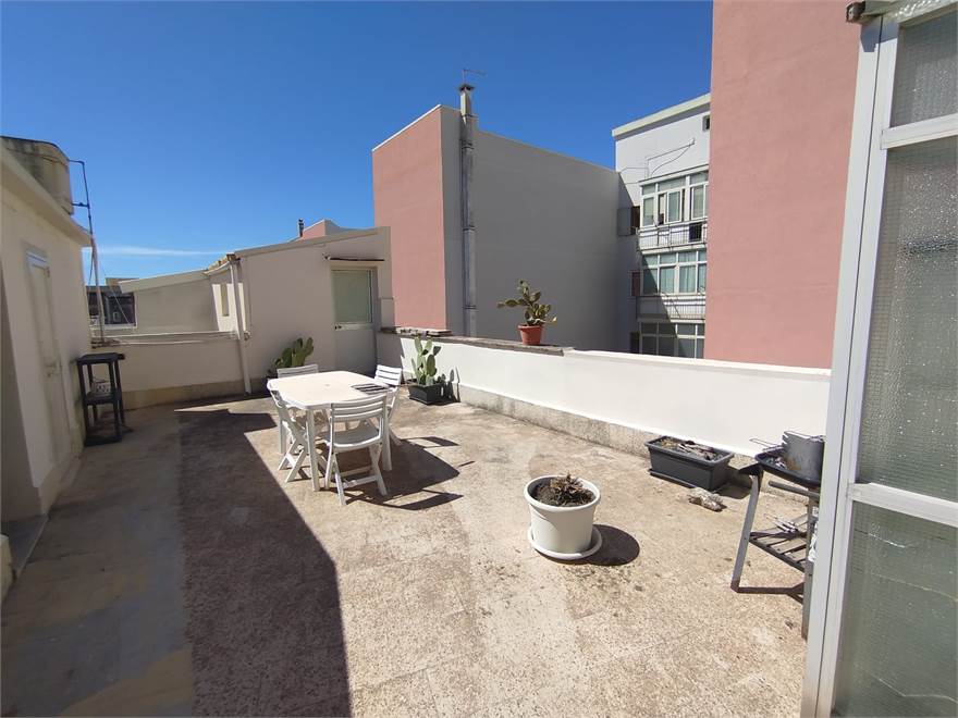 Квартира с 1 спальней в Сиракузы, Италия № 250485