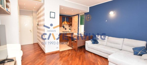 Квартира с 2 спальнями в Новильо, Италия № 378792 3