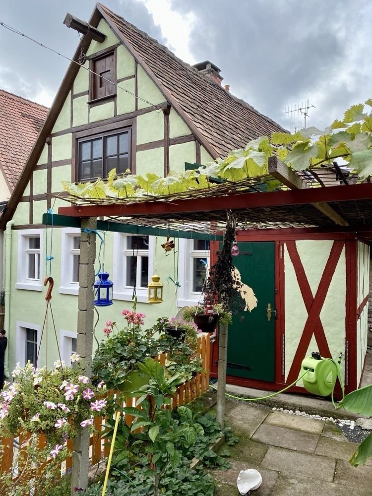 3 Schlafzimmer Gebäude in Ansbach, Germany, Nr. 25891