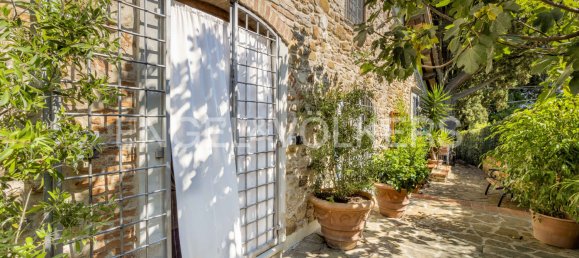 3 غرف نوم منزل في Prato, Italy رقم 104982 6