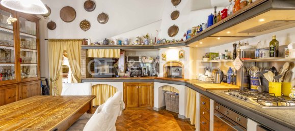 3 غرف نوم منزل في Prato, Italy رقم 104982 9