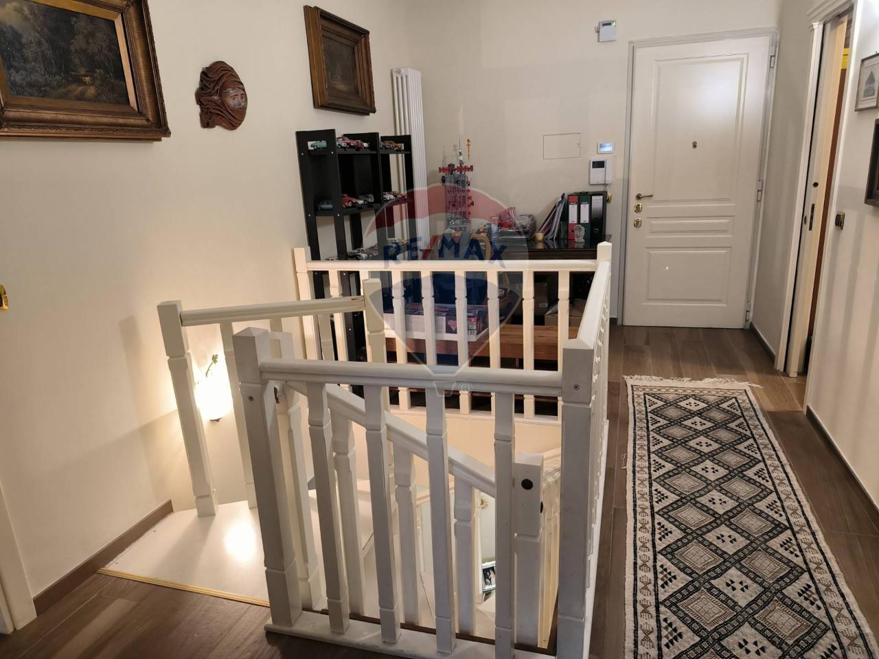 4غرفة شقة في Bari, Italy رقم 77877