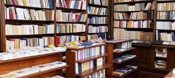 2 rooms Office in Naples, Italy No. 189379 15