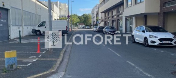 Парковка в Ла-Рошель, Франция № 302583 4