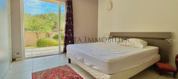 2 bedrooms Villa in Bonifacio, France No. 92930 10