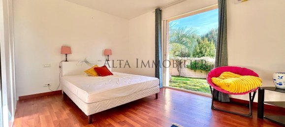 2 bedrooms Villa in Bonifacio, France No. 92930 16