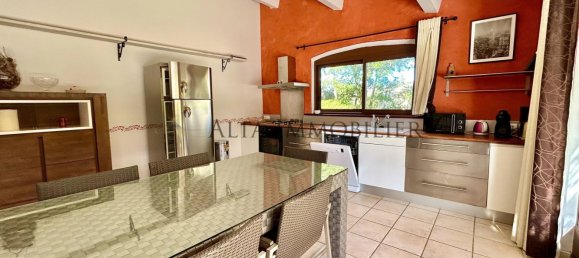 2 bedrooms Villa in Bonifacio, France No. 92930 15