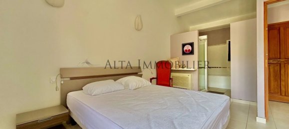 2 bedrooms Villa in Bonifacio, France No. 92930 13