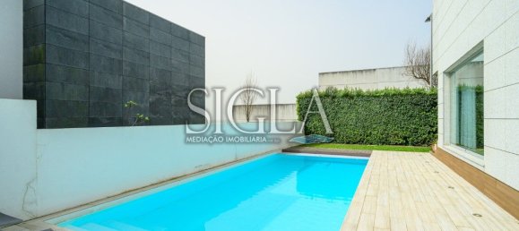 4 bedrooms House in Vila Nova de Gaia, Portugal No. 142451 8