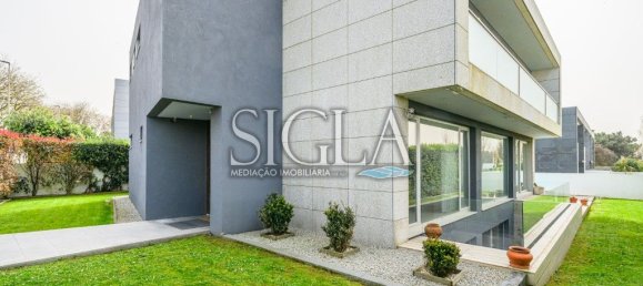 4 bedrooms House in Vila Nova de Gaia, Portugal No. 142451 2