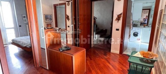 2 Schlafzimmer Wohnung in Bovisio Masciago, Italy, Nr. 312163 5