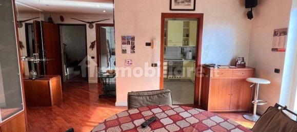 2 Schlafzimmer Wohnung in Bovisio Masciago, Italy, Nr. 312163 4