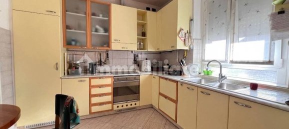 2 Schlafzimmer Wohnung in Bovisio Masciago, Italy, Nr. 312163 7