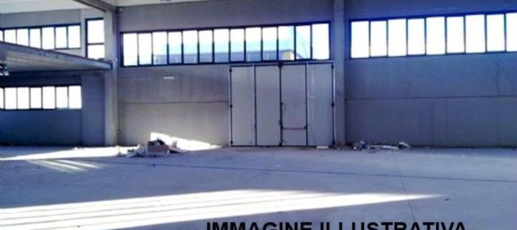  مستودع في Florence, Italy 470متر مربع رقم 209948 6