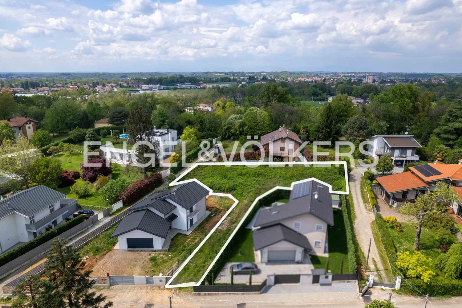 Grundstück in Cassano Magnago, Italy 1145m², Nr. 274979