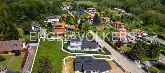 Grundstück in Cassano Magnago, Italy 1145m², Nr. 274979 3