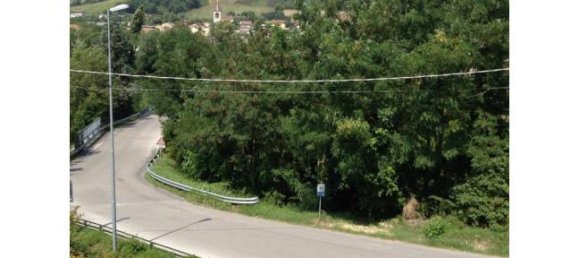 2 bedrooms Apartment in Petriano, Italy No. 253735 4