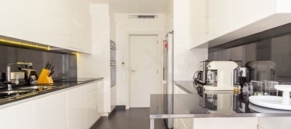 3 bedrooms Apartment in Lisbon, Portugal No. 121850 12