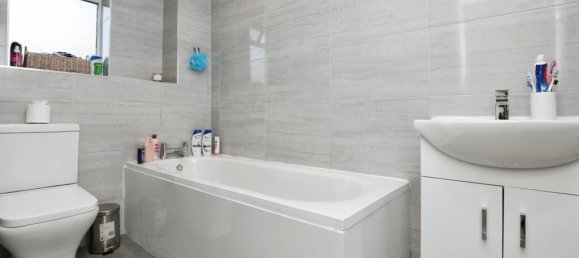 3 Schlafzimmer Haus in Skelmersdale, United Kingdom, Nr. 2046 10