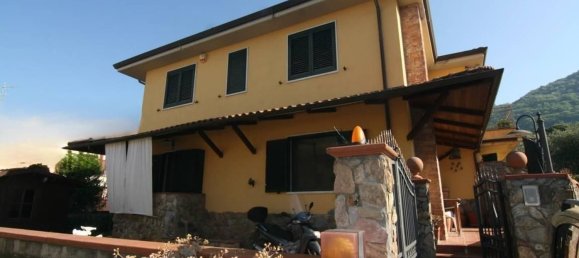 5-Zimmer Villa in Carrara, Italy, Nr. 293286 3