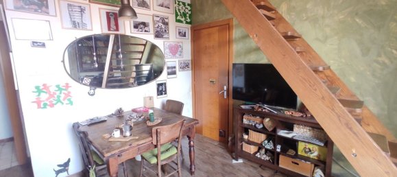 Квартира с 4 комнатами в Ливорно, Италия № 140123 3