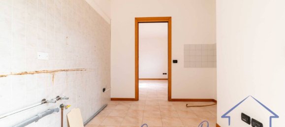 Apartamento de 2 dormitorios en Rimini, Italy No. 329058 10