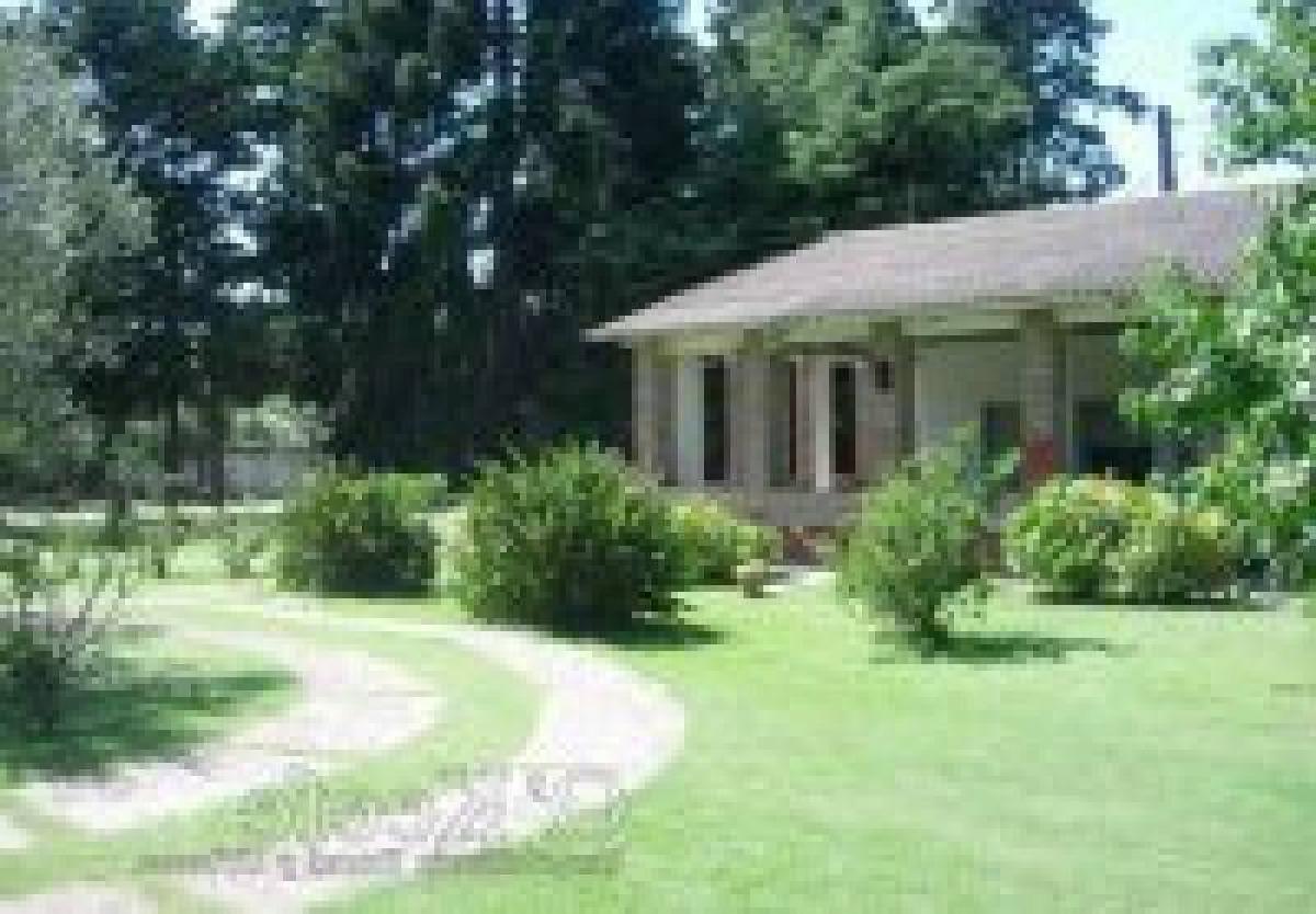 4 bedrooms House in Berazategui, Argentina No. 2735