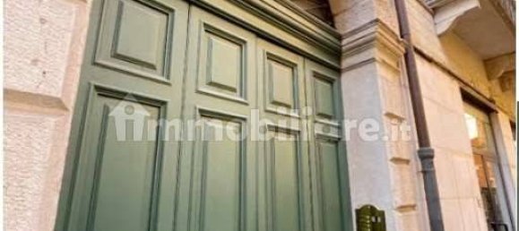 4 bedrooms Apartment in Verona, Italy No. 265278 2