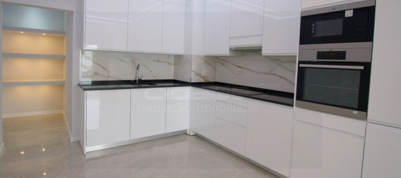 Квартира с 2 спальнями в Картейра, Португалия № 115451 4