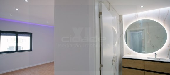 Квартира с 2 спальнями в Картейра, Португалия № 115451 11