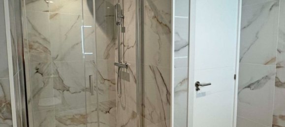 Apartamento de 2 dormitorios en Alicante, Spain No. 181463 12