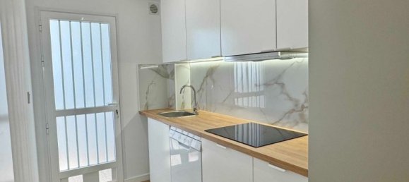 Apartamento de 2 dormitorios en Alicante, Spain No. 181463 24