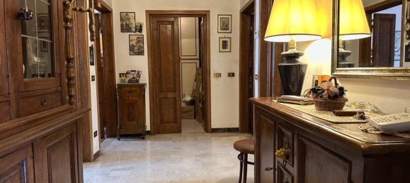5 bedrooms Apartment in Florence, Italy No. 347535 11
