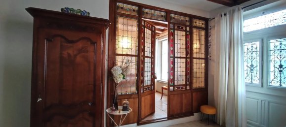 5 bedrooms House in Joue-les-Tours, France No. 60035 7