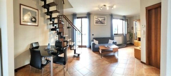 Duplex T4 em Taino, Italy N.º 361283 16