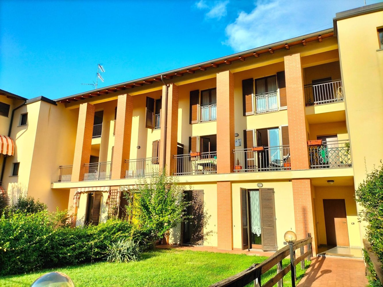 Duplex T4 em Taino, Italy N.º 361283