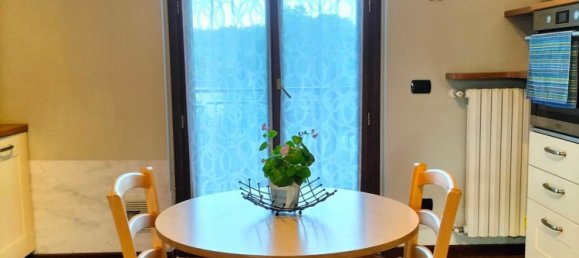 Duplex T4 em Taino, Italy N.º 361283 8