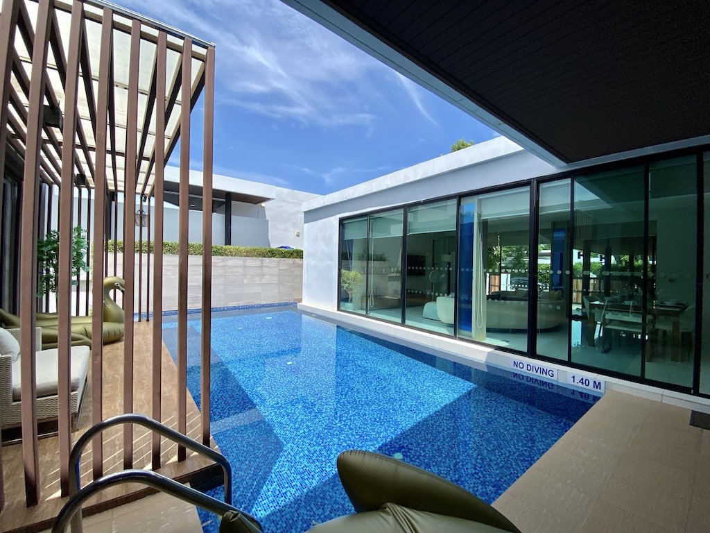 4 bedrooms Cafe / restaurant in Pattaya, Thailand No. 11952