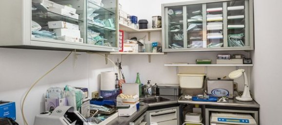 Büro in Vigevano, Italy 160m², Nr. 183634 9