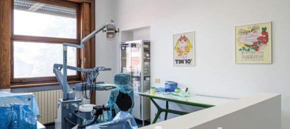 Büro in Vigevano, Italy 160m², Nr. 183634 8