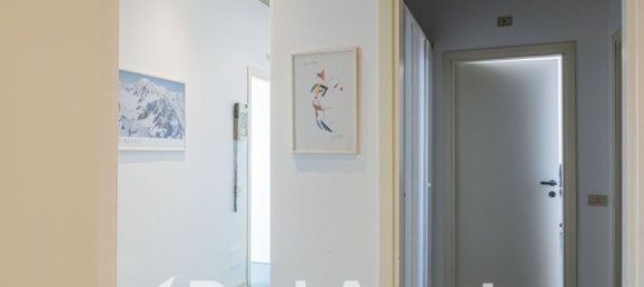 Büro in Vigevano, Italy 160m², Nr. 183634 19